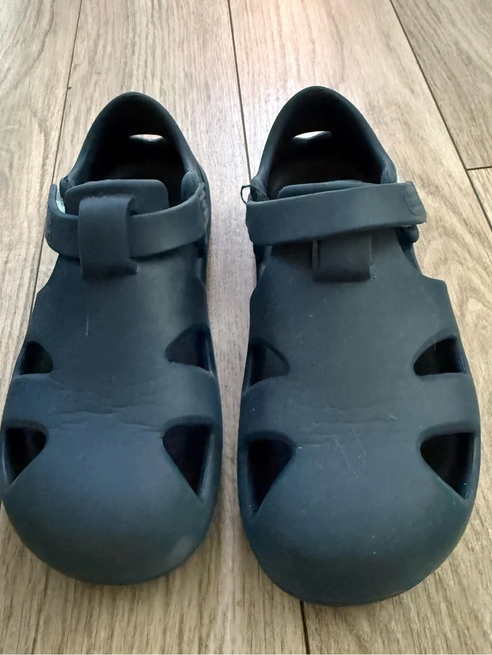 ten little Kids Black and Green Slide Sandals